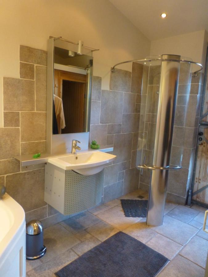 Vakantiehuis Onder De Peppel Met Sauna En Jacuzzi Wijk en Aalburg Exterior photo